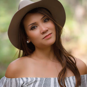 Meet your Posher, Vicky